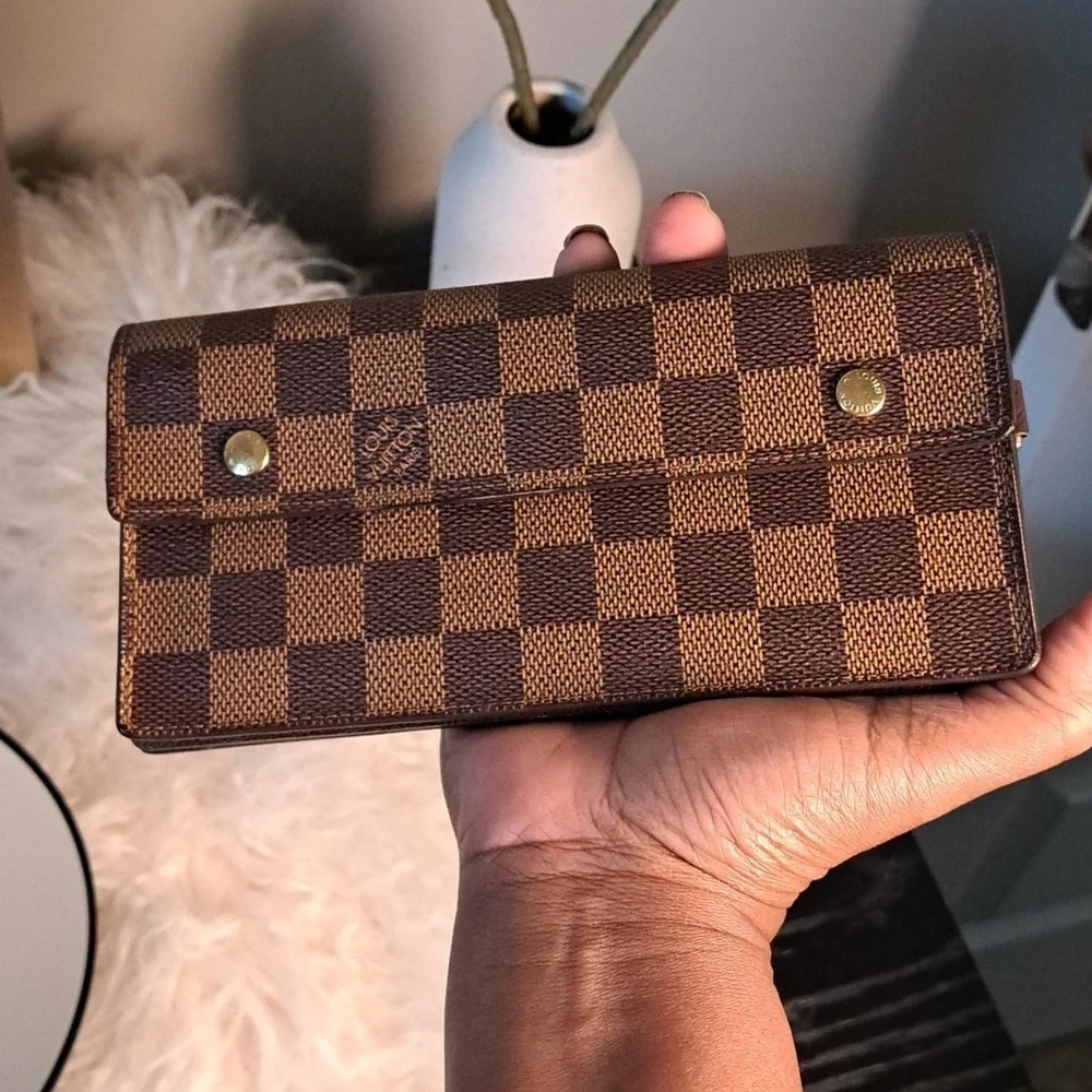 Louis Vuitton Damier Ebene Accordian Wallet